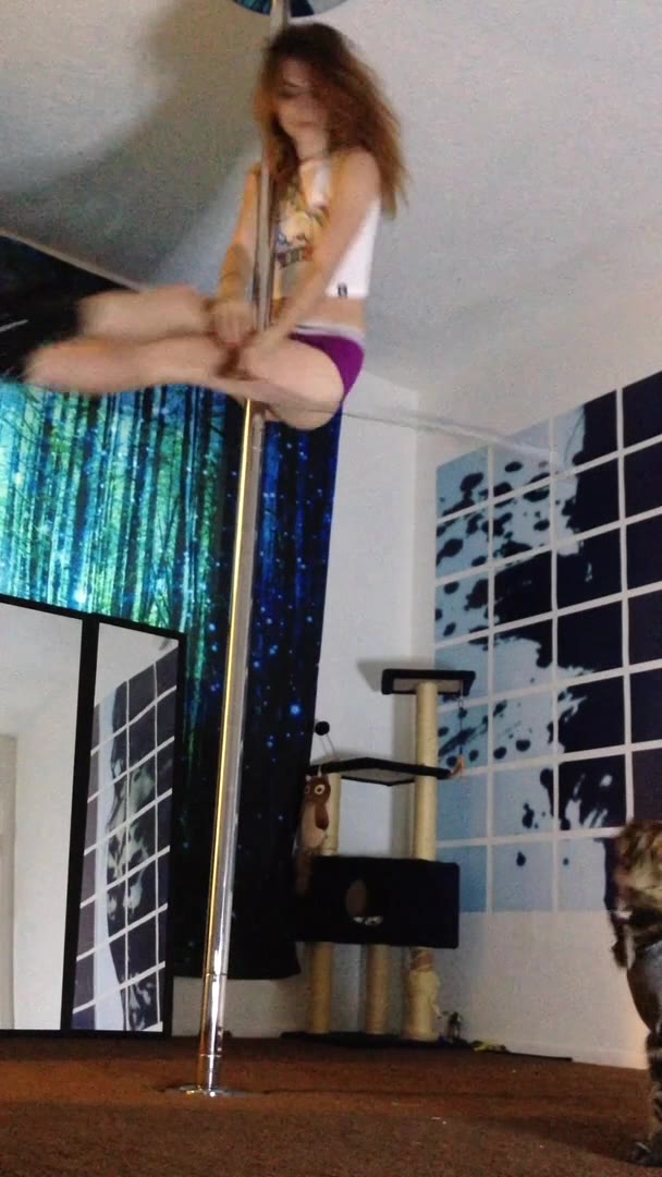 Many Vids – Naomi Dee – X Pole Contest Submission