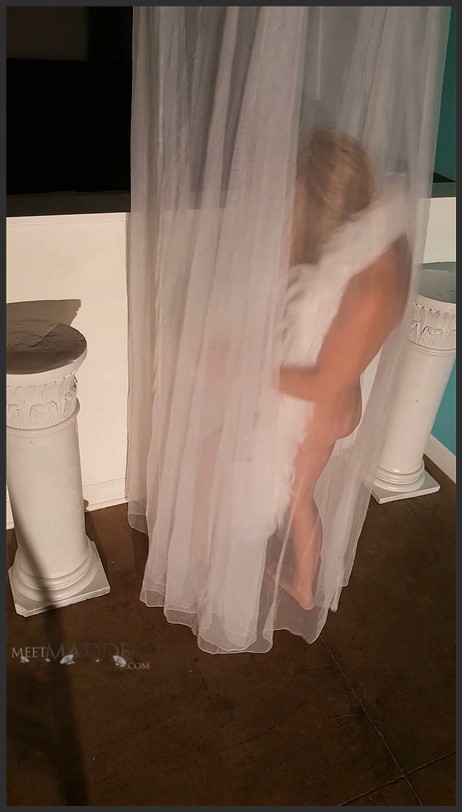 MeetMadden 17 07 05 Sheer Boa XXX VERTiCAL 1080p WMV-LEWD