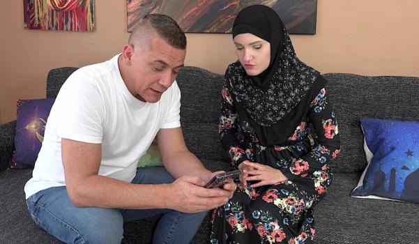 SexWithMuslims 2025 08 01 Olivia Westsun Hot quickie with horny babe in hijab