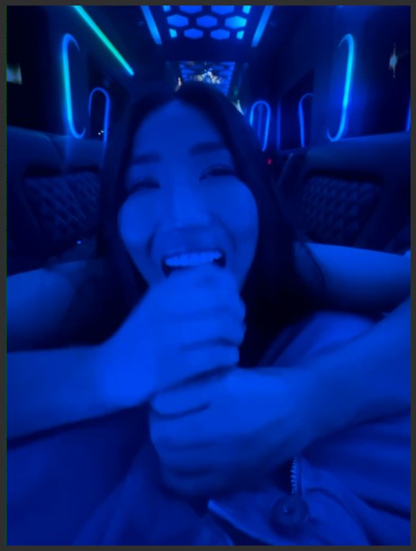 Asian Girl Lap Dance And Blowjob In Party Limo