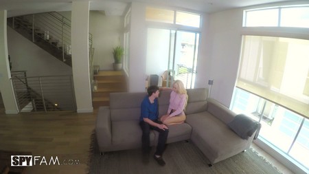 2017 12 04 Stepmother Gives Stepdaughter Sex Advice Brandi Love