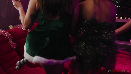 SheSeducedMe 2025 12 25 Isabella Nice Madelynn Mae And Zoey Uso