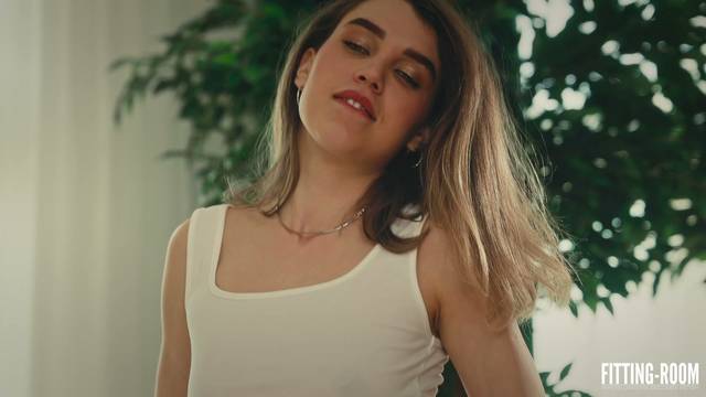 Fitting Room 2026 02 11 Elena Vedem Sweet Curiosity