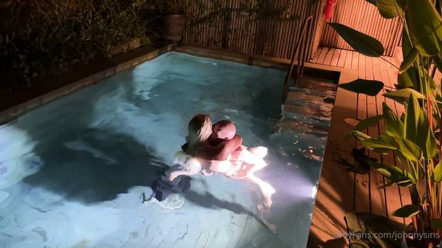 2026 Sienna Day And Johnny Sins Fucking In The Pool On Vacation
