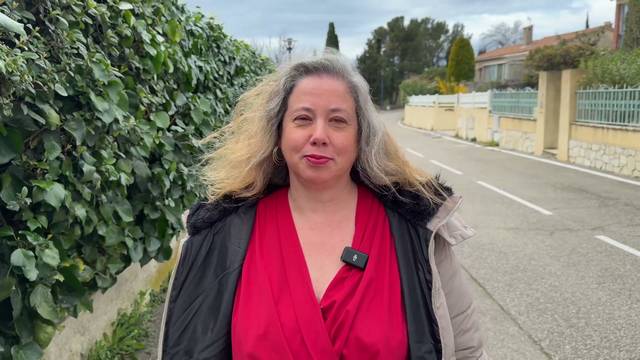 JacquieEtMichelTV 2026 03 19 Jeny 47 Years Old Saleswoman In Rouen