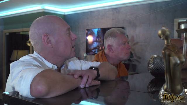26 02 13 Becky California Funky Mike Benito Leon Ruben Hugo Gerd Richard Rogers The Bartenders Special Episode 965