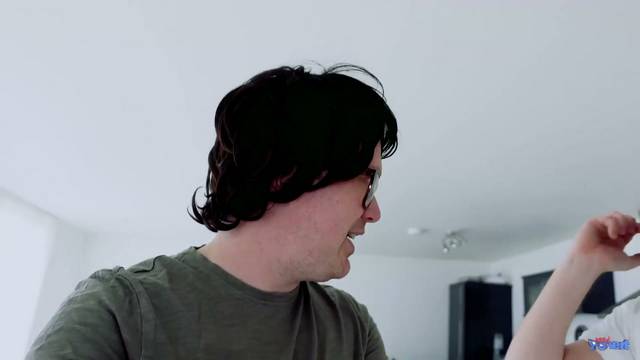 E319 Pixie Peach Pornstar Face Fuck