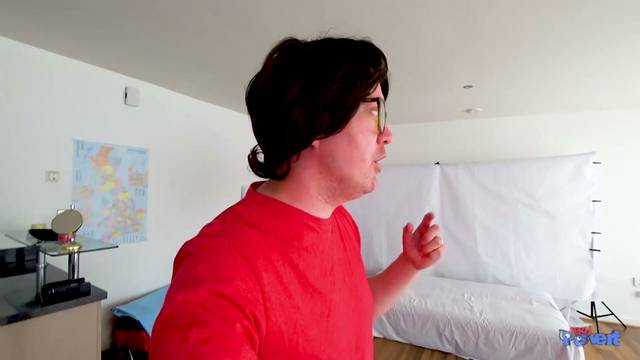 NerdPervert E274 Roxxie Sweethart Hotel Gobble
