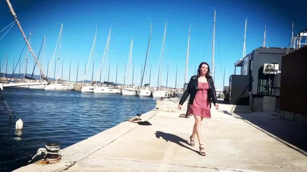 JacquieEtMichelTV 2026 05 07 Calie, 32 Years Old, Medical Secretary In Marseille
