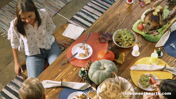 ClubSweethearts – Steamy Thanksgiving – sc3