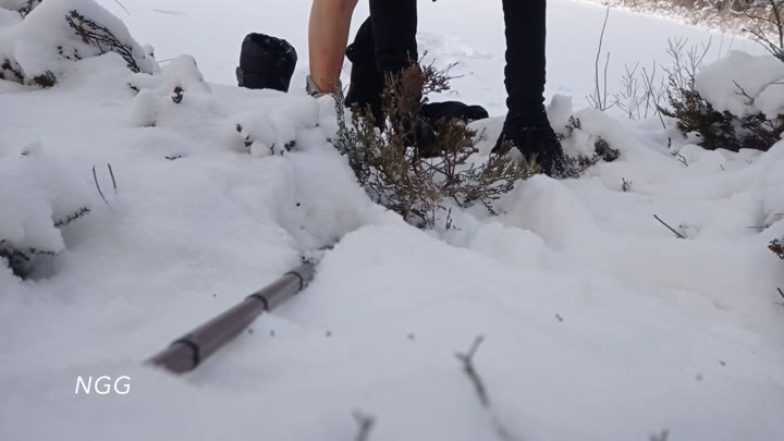 Ice Skating entirely naked