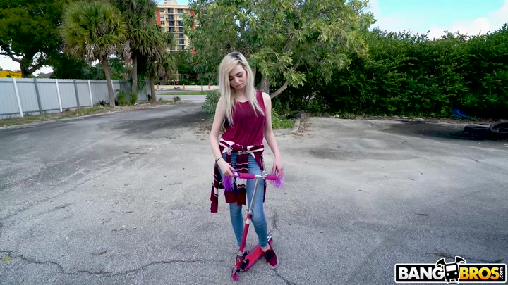 BANGBUS LEXI LORE 31 01 2018